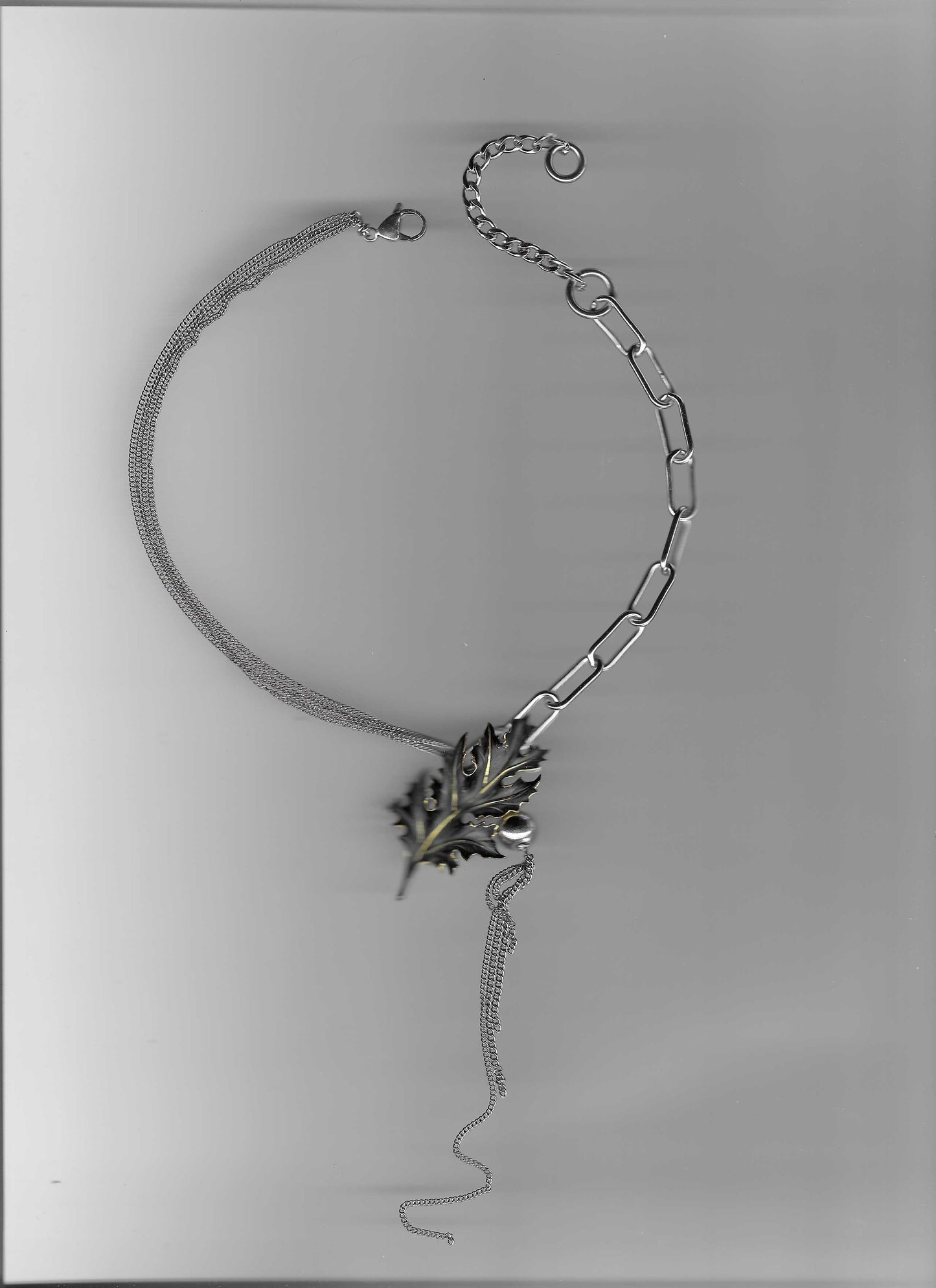 HOJA necklace