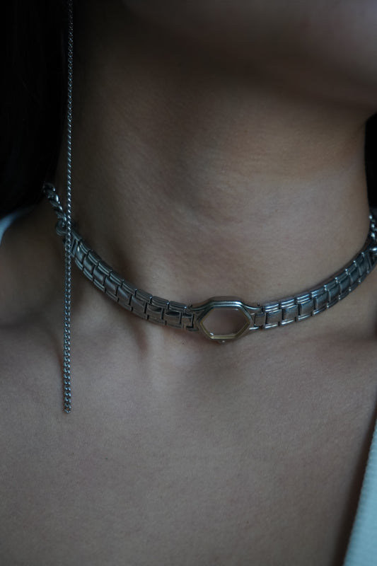 LA HORA necklace VIII