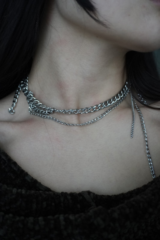 ASIMÉTRICO necklace