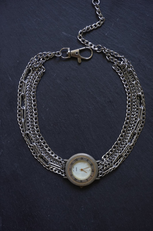 LA HORA necklace VI