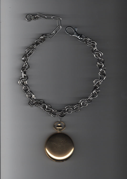 the golden pocketwatch necklace