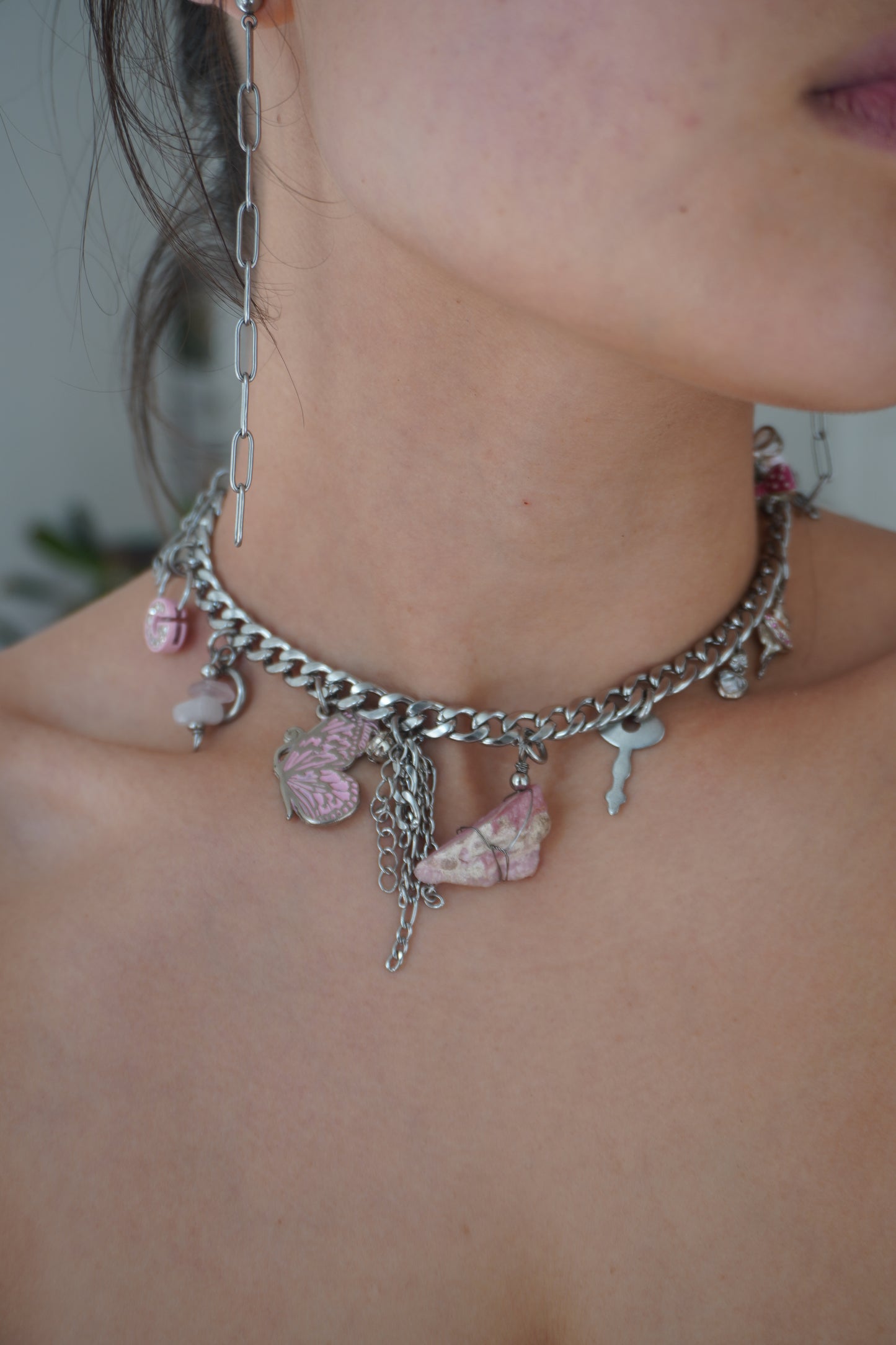 ROSADO pendant necklace