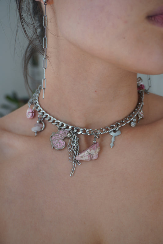 ROSADO pendant necklace