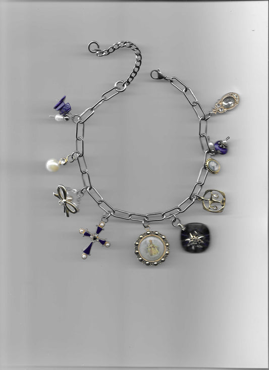 AZUL charms necklace