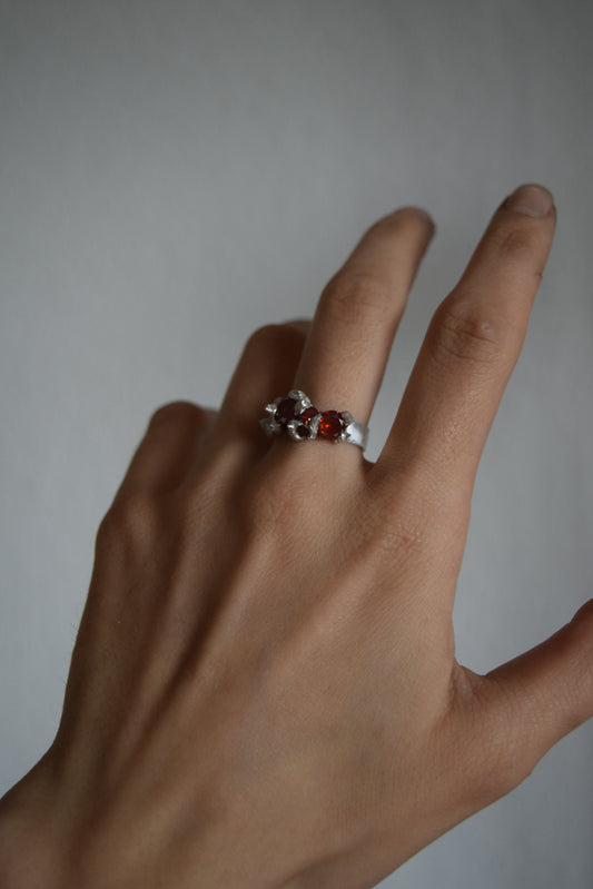 red thorns ring