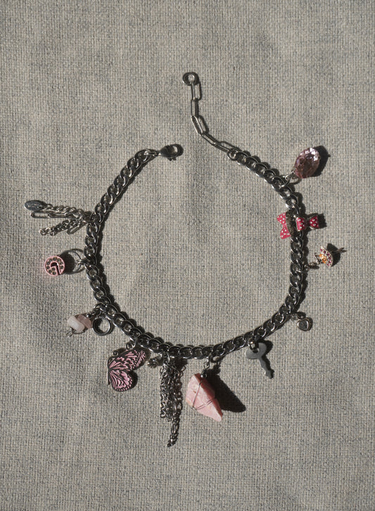 ROSADO pendant necklace