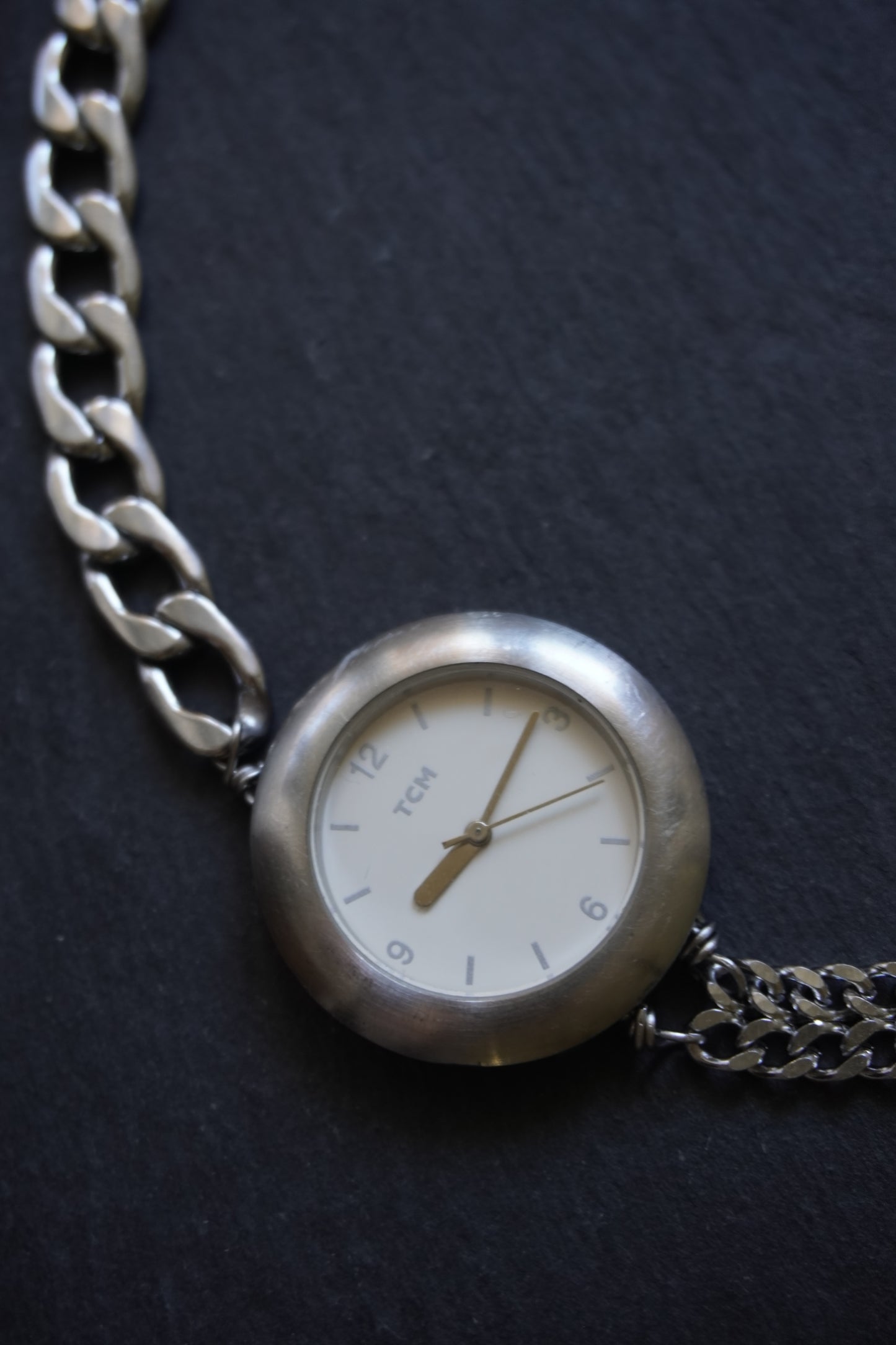LA HORA chain II