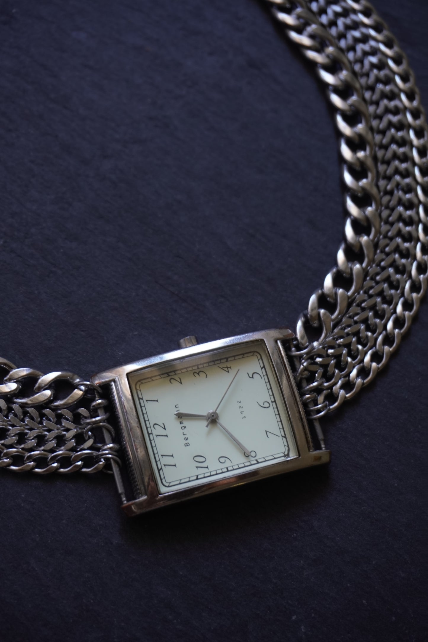 LA HORA necklace VII