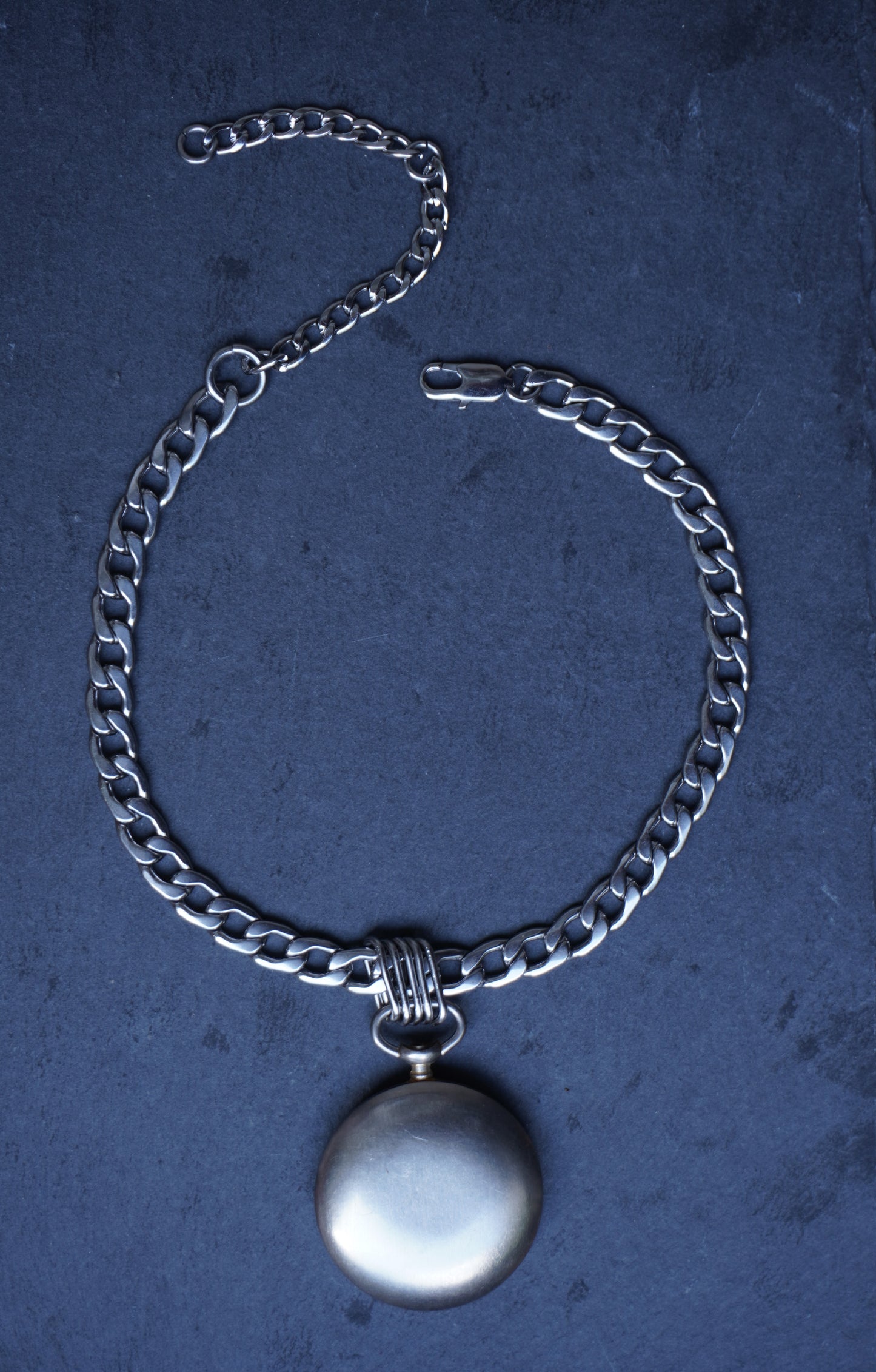 LA HORA chain V