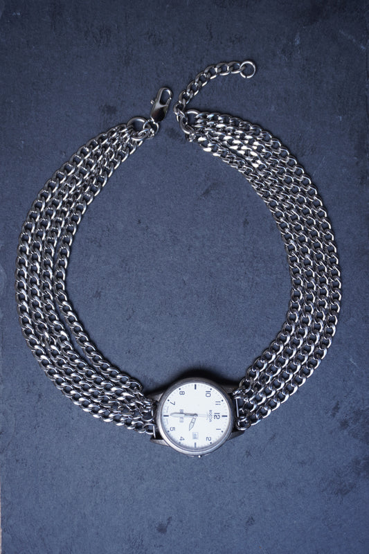LA HORA chain IX