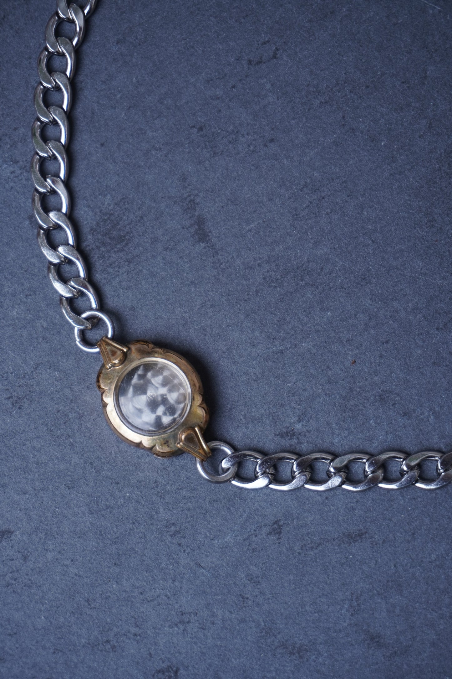 LA HORA chain X