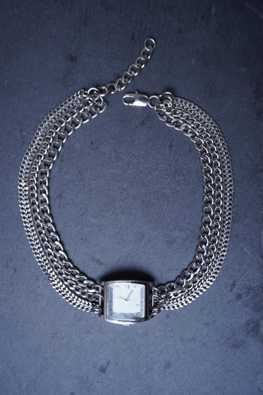 LA HORA chain VI
