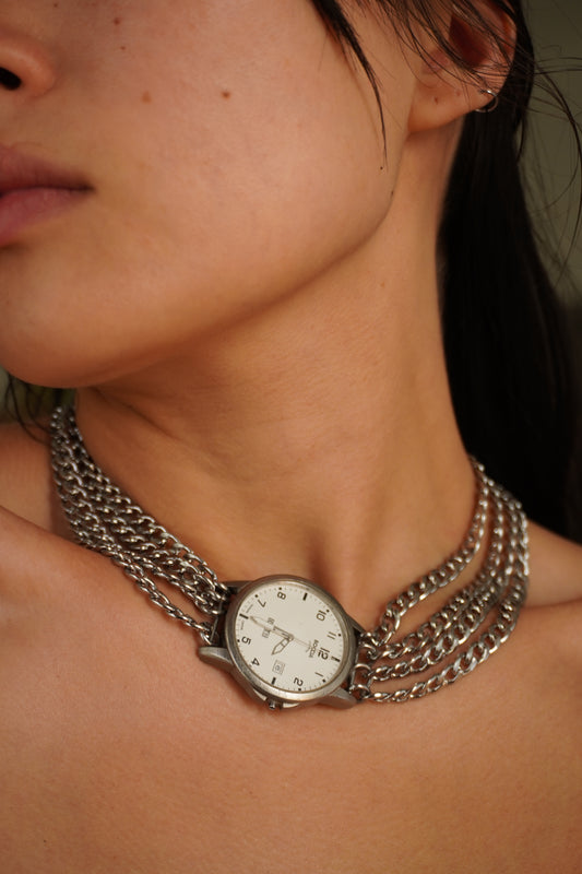 LA HORA chain IX