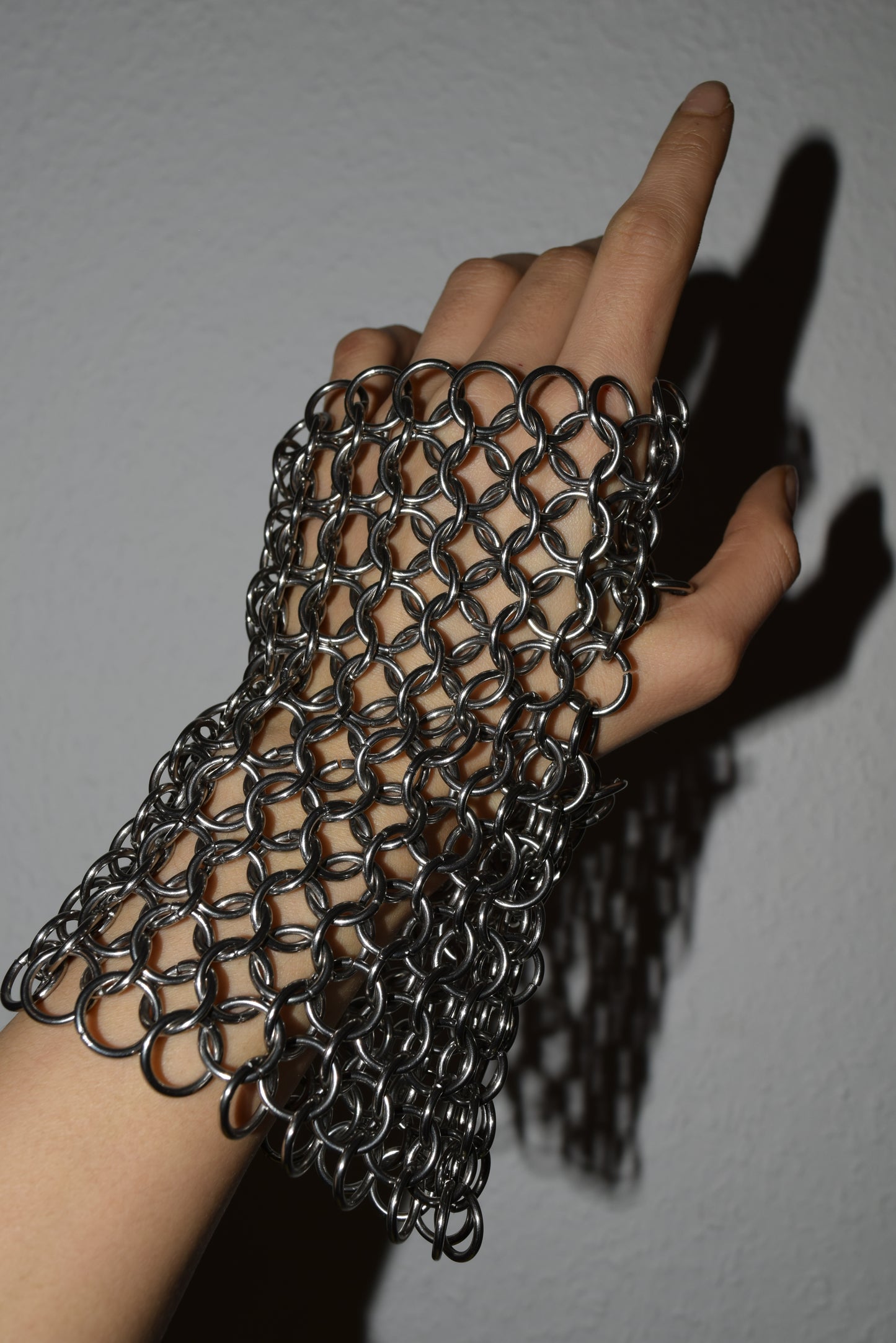 chainmail glove